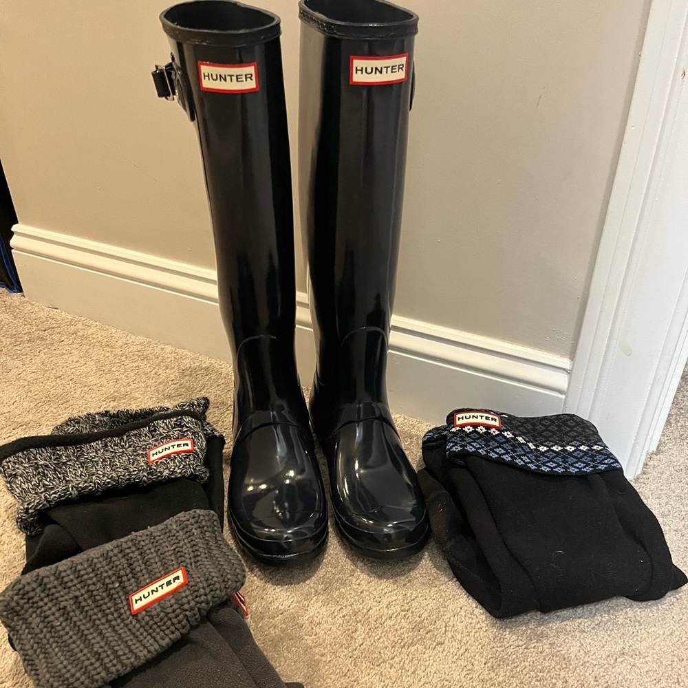 Hunter Navy high rain boot- Sold item on different site